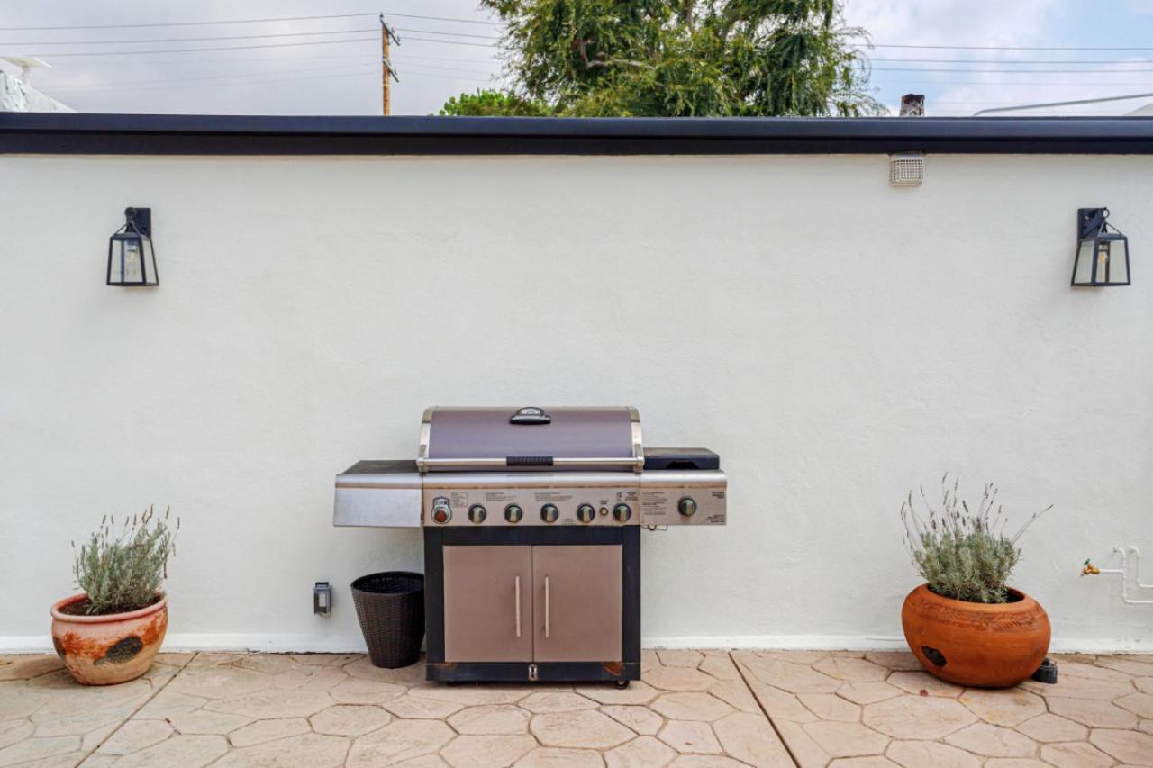 Elegant Guest Unit Universal Sleeps 6 Hot Tub Hébergement de vacances Los Angeles